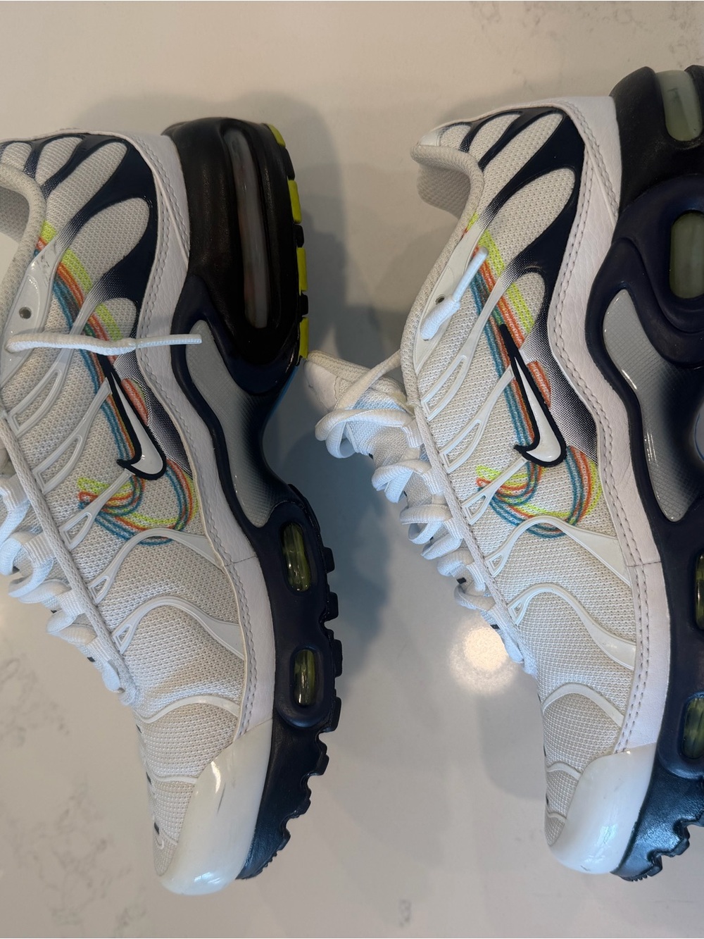 Nike Air Max Plus 6.5Y